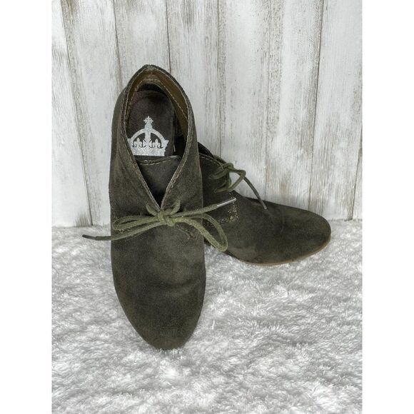 CROWN VINTAGE Green Suede Booties Size 5.5 - Picture 1 of 10
